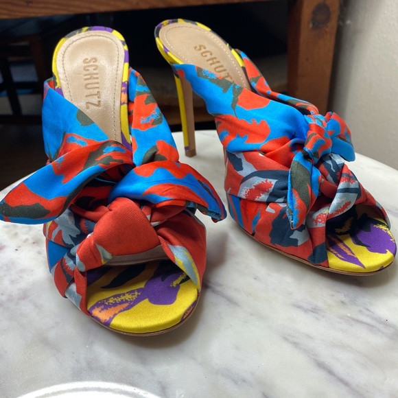 SCHUTZ Shoes - Schutz heels